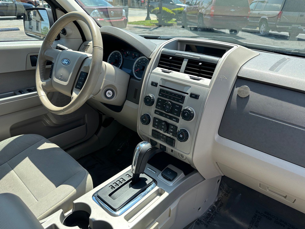2011 Ford Escape Image 15
