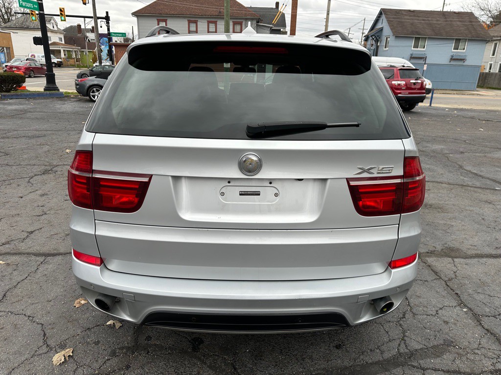 2011 BMW X5 Image 4