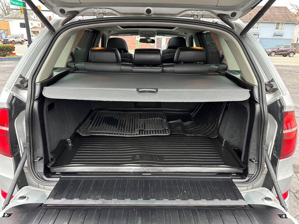 2011 BMW X5 Image 11