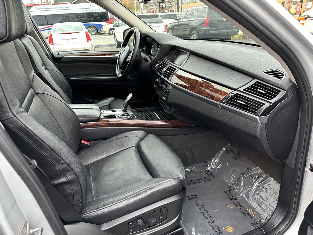 2011 BMW X5 Image 15