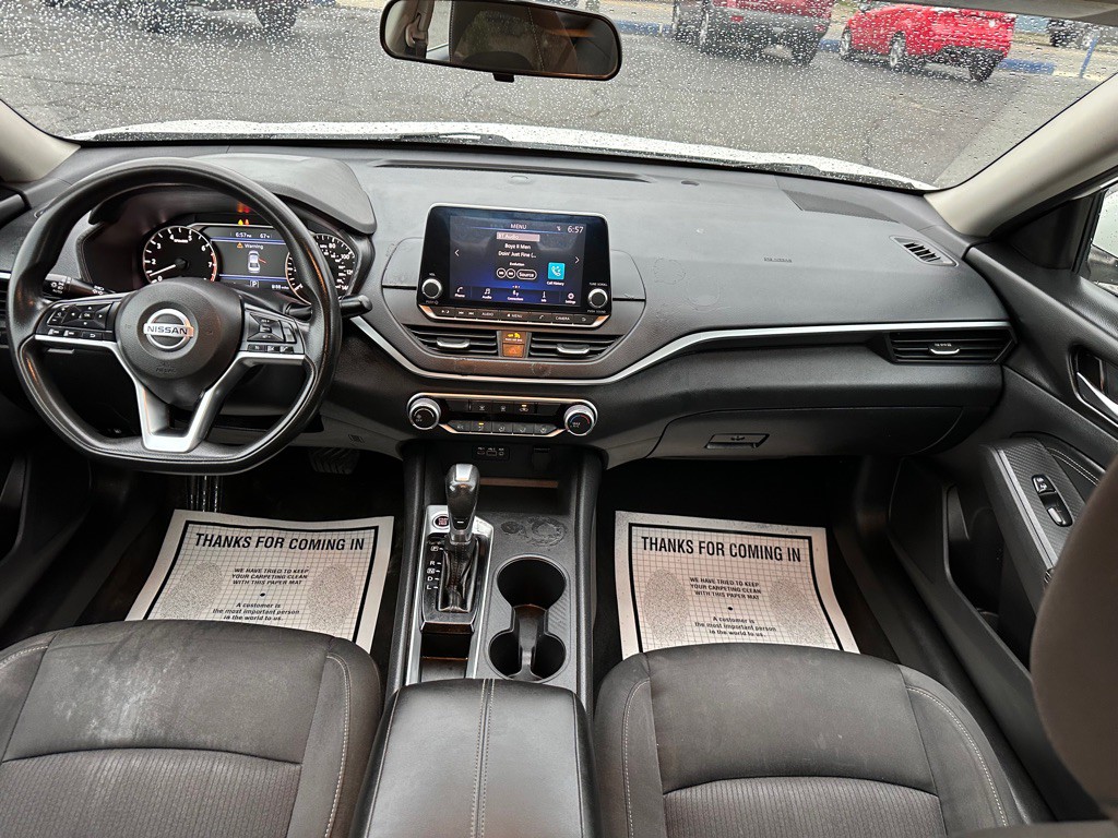 2019 Nissan Altima Image 13