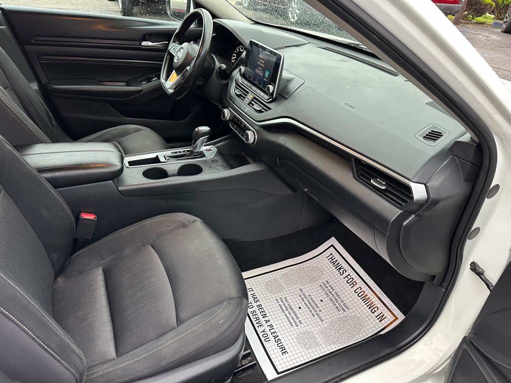 2019 Nissan Altima Image 14