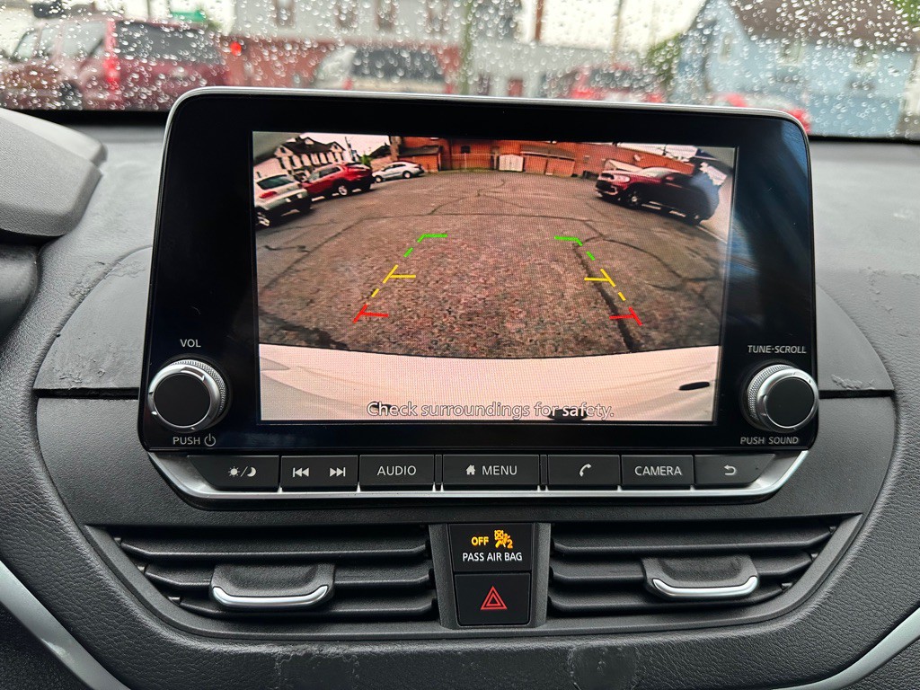2019 Nissan Altima Image 18