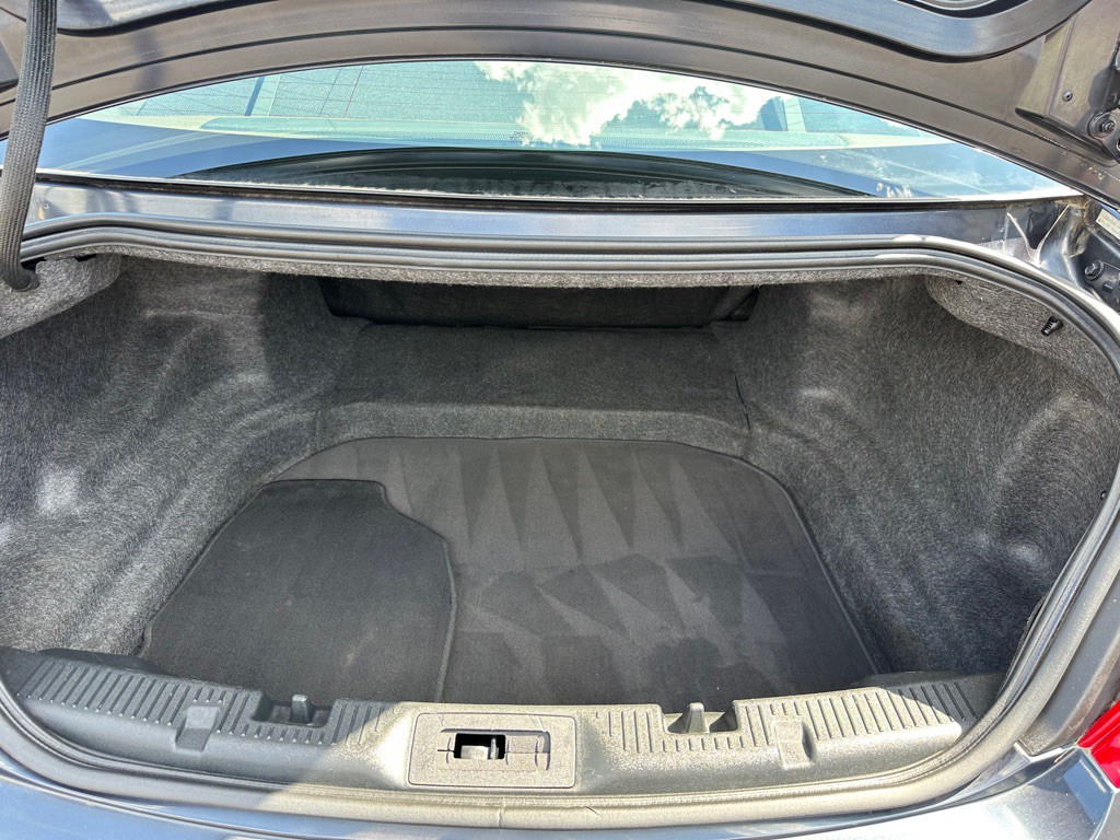 2013 Lincoln MKS Image 12