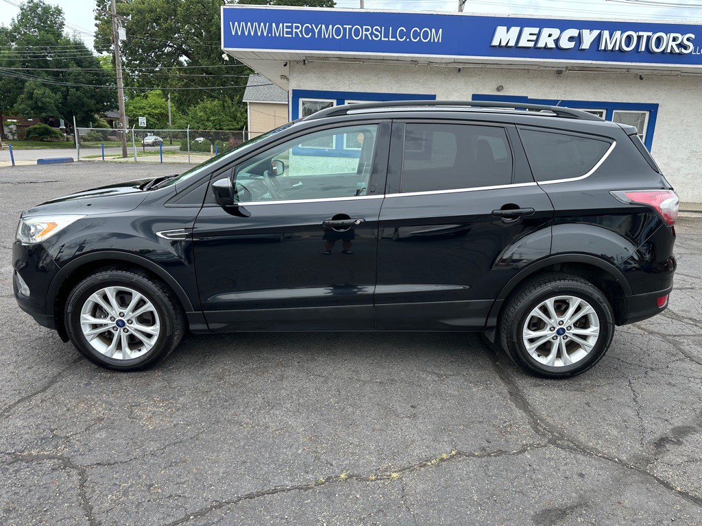 2017 Ford Escape Image 2