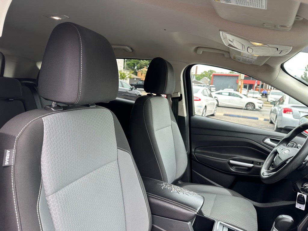 2017 Ford Escape Image 16
