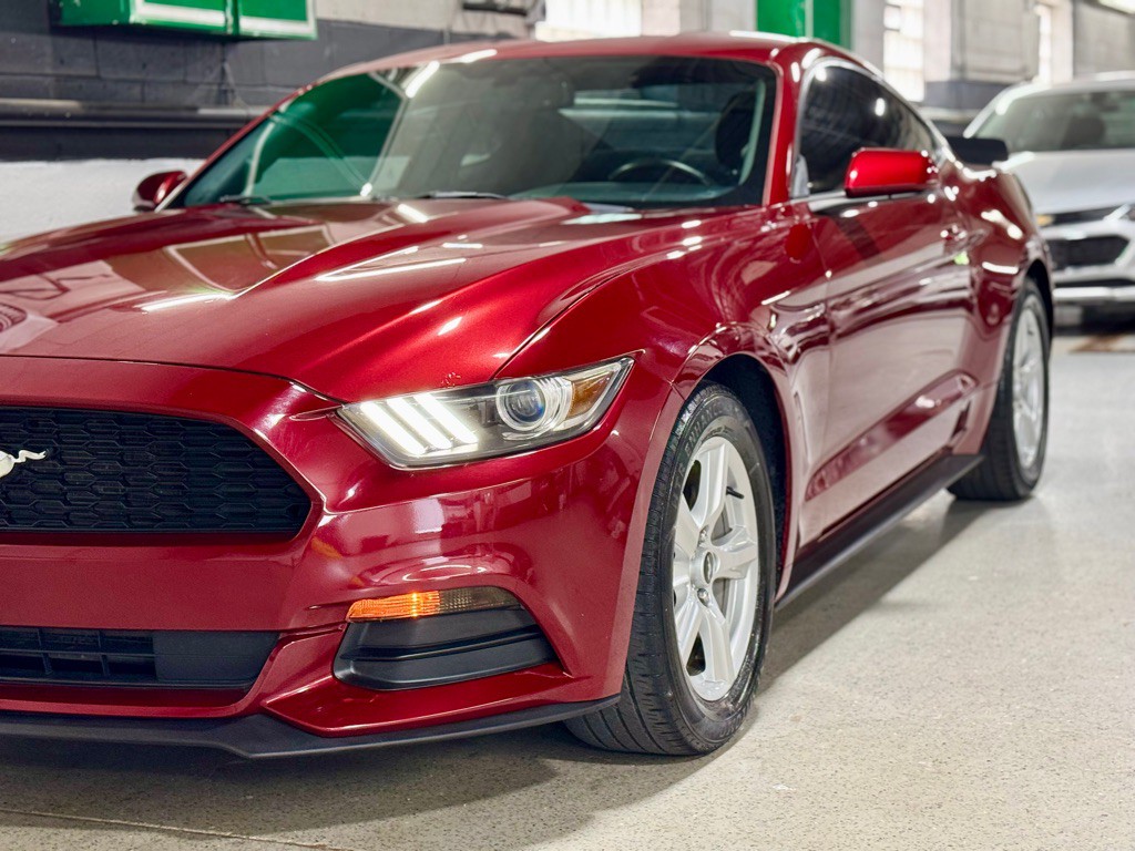 2015 Ford Mustang Image 12