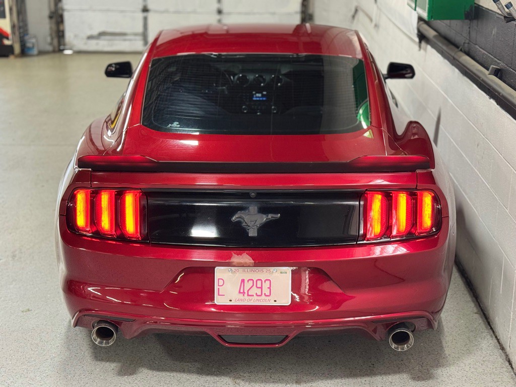 2015 Ford Mustang Image 18