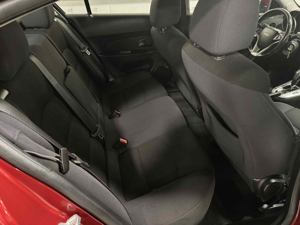 2012 Chevrolet Cruze Image 17