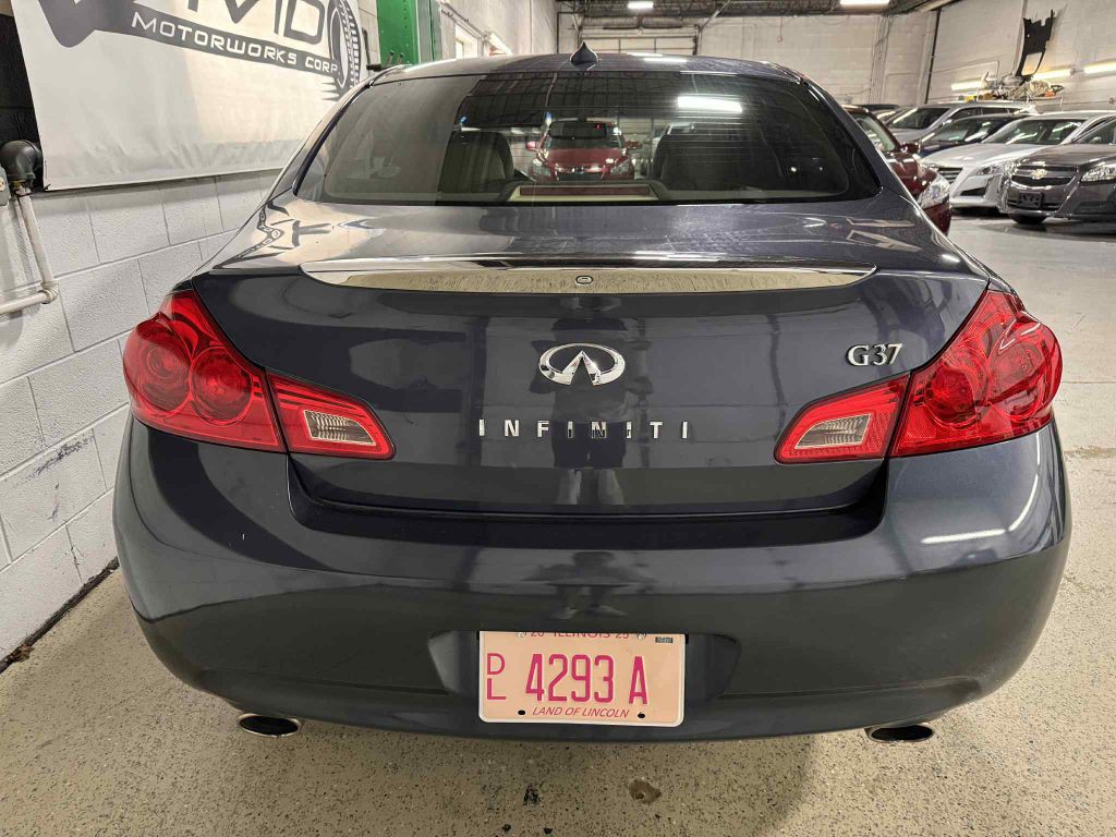 2009 INFINITI G37 Image 7