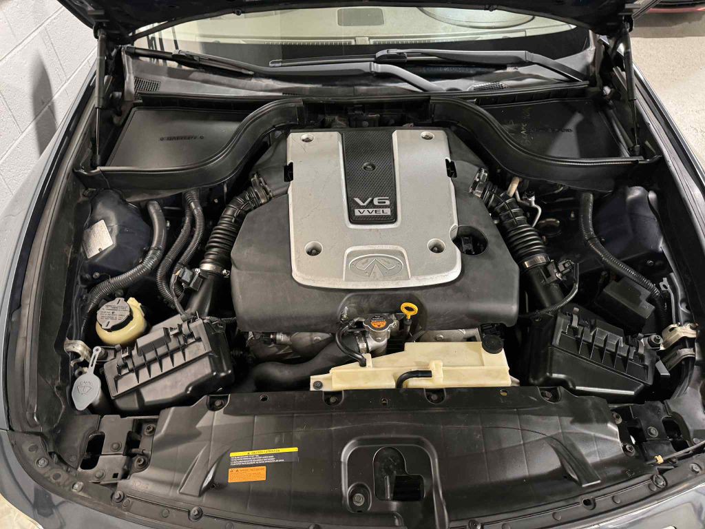 2009 INFINITI G37 Image 10