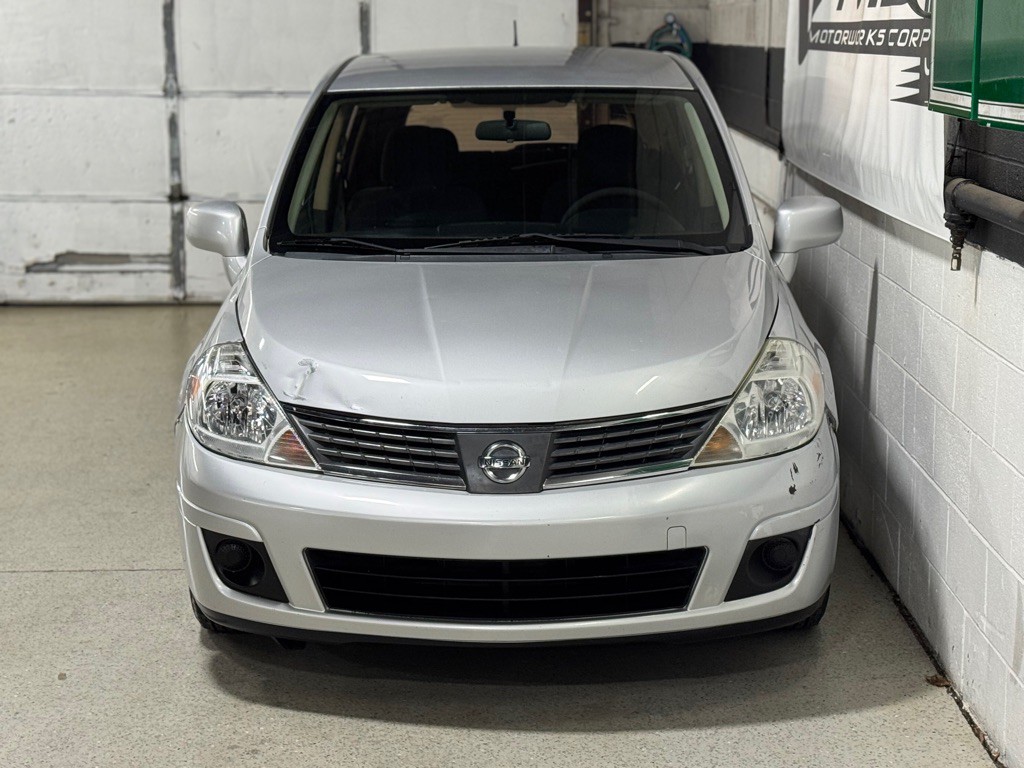 2008 Nissan Versa Image 4