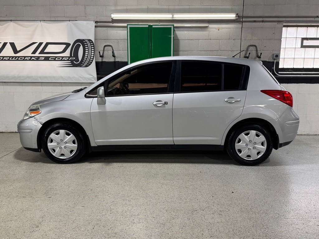 2008 Nissan Versa Image 11