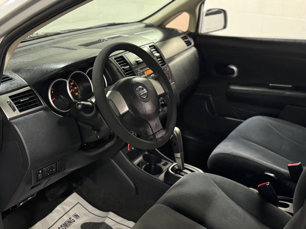 2008 Nissan Versa Image 16