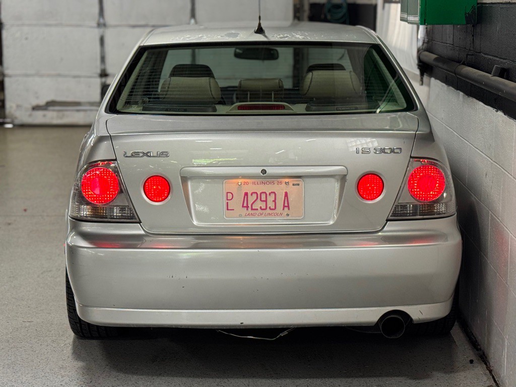2003 Lexus IS Image 14