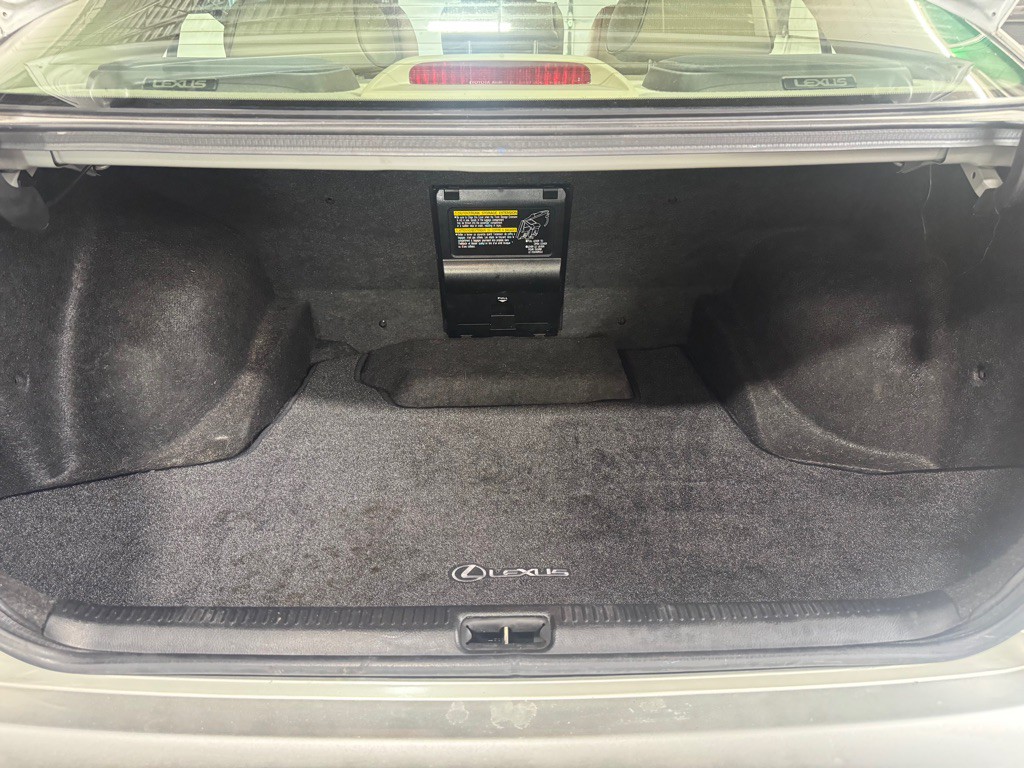 2003 Lexus IS Image 23