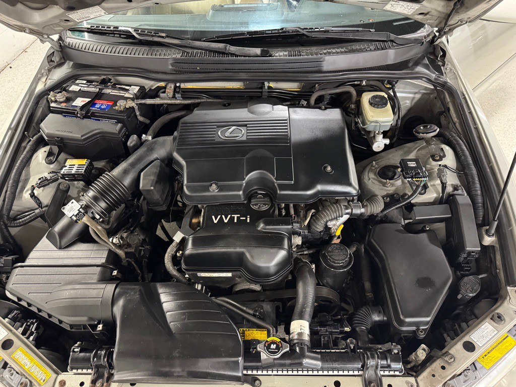 2003 Lexus IS Image 25