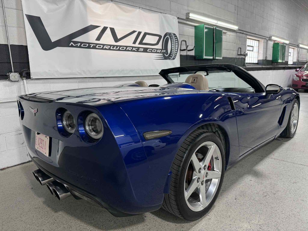 2005 Chevrolet Corvette Image 6