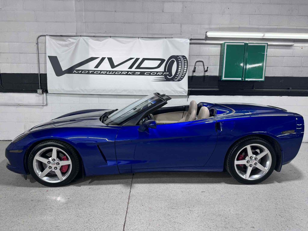 2005 Chevrolet Corvette Image 9