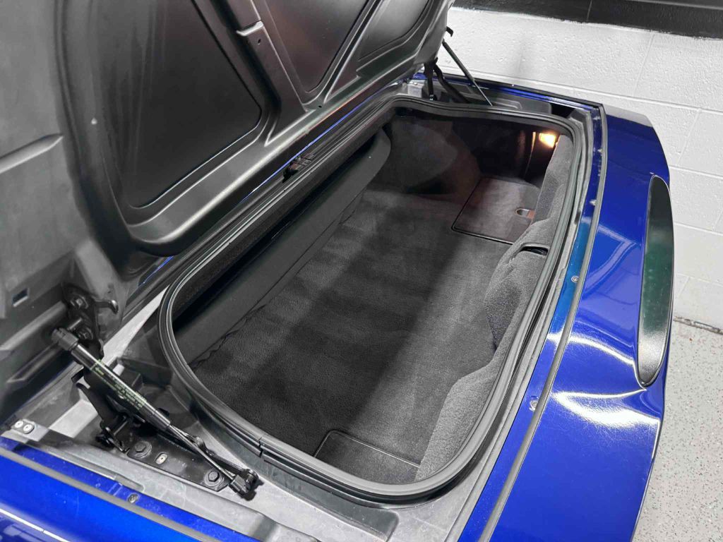 2005 Chevrolet Corvette Image 21