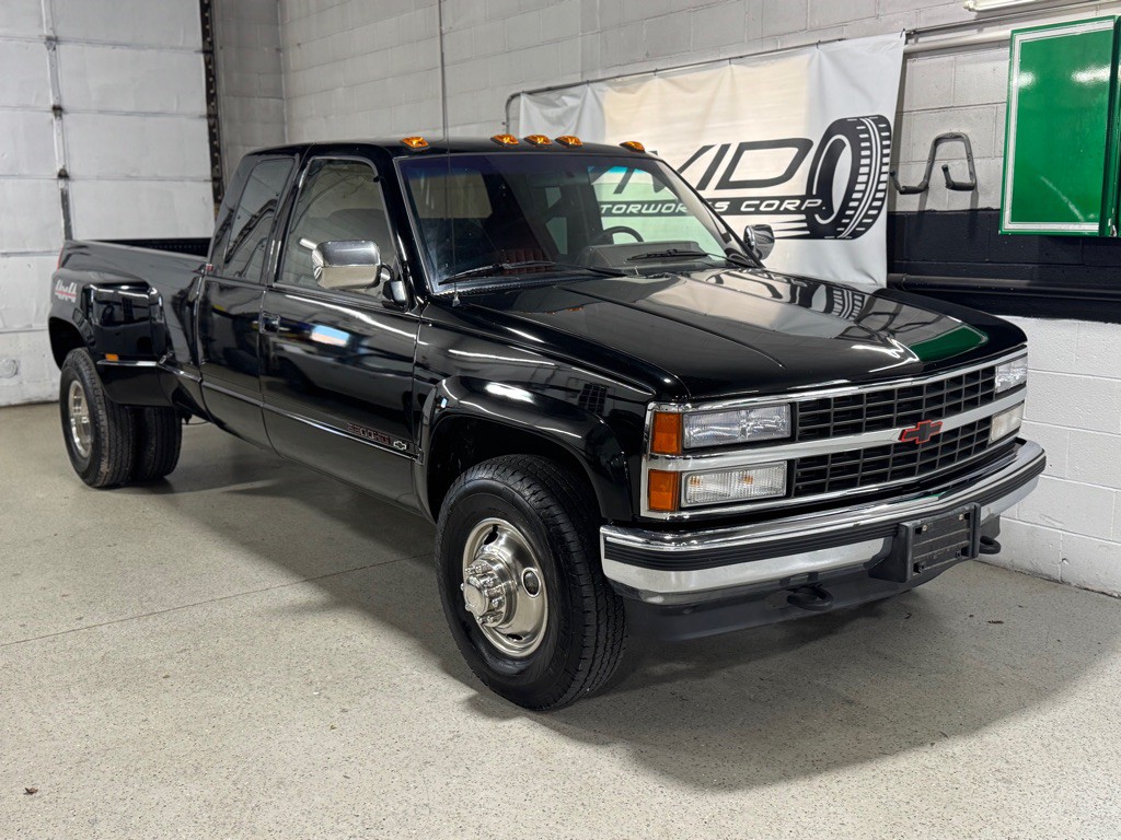 1993 Chevrolet C/K Image 3