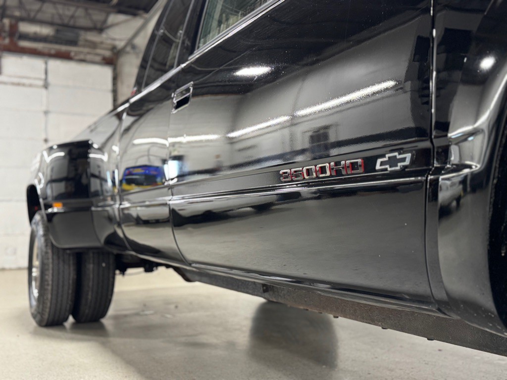 1993 Chevrolet C/K Image 12