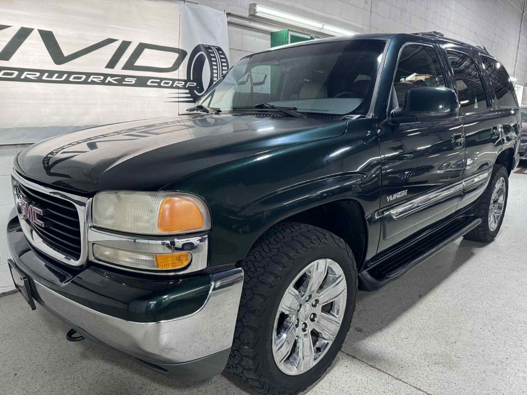 2001 GMC Yukon Image 2