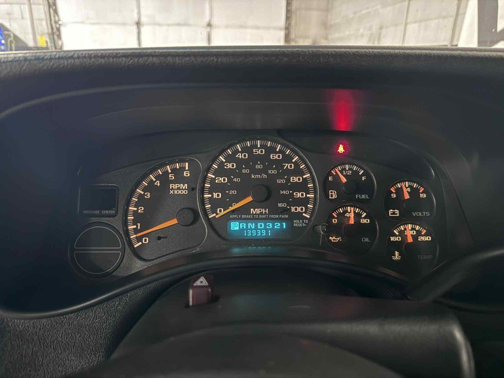 2001 GMC Yukon Image 16
