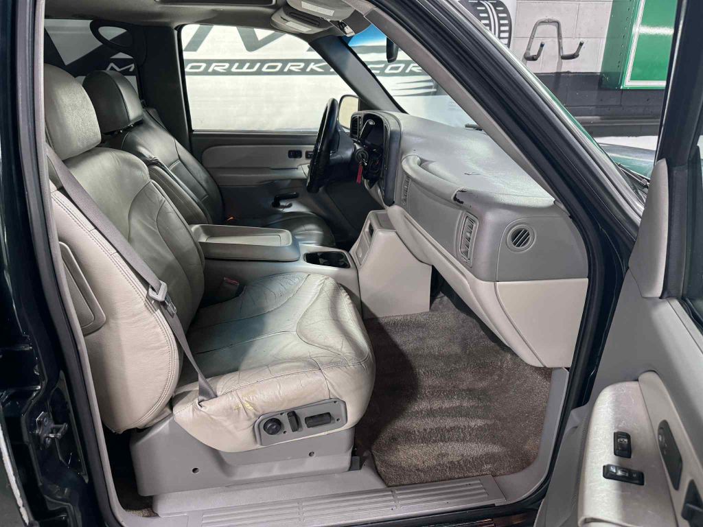 2001 GMC Yukon Image 20
