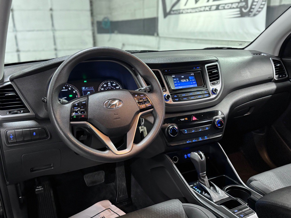 2016 Hyundai Tucson Image 15