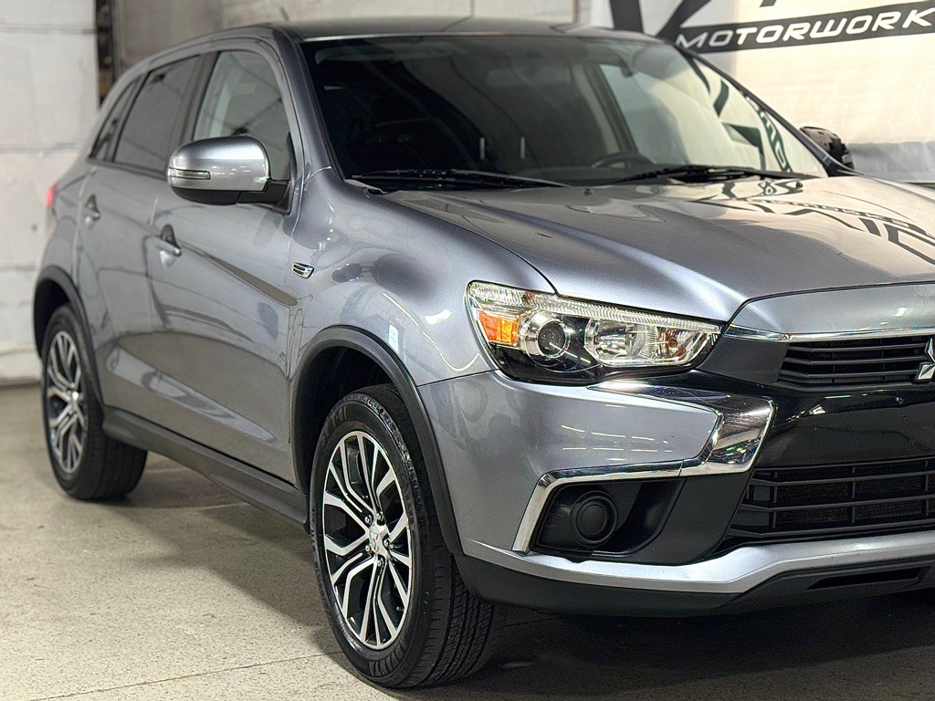 2016 Mitsubishi Outlander Image 4