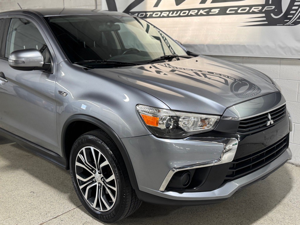 2016 Mitsubishi Outlander Image 6