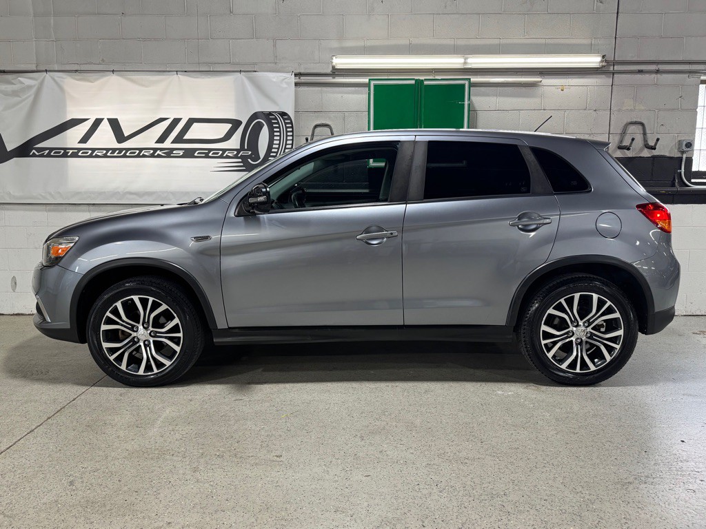 2016 Mitsubishi Outlander Image 12