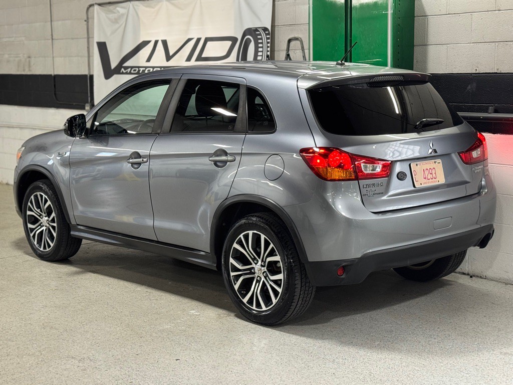 2016 Mitsubishi Outlander Image 13