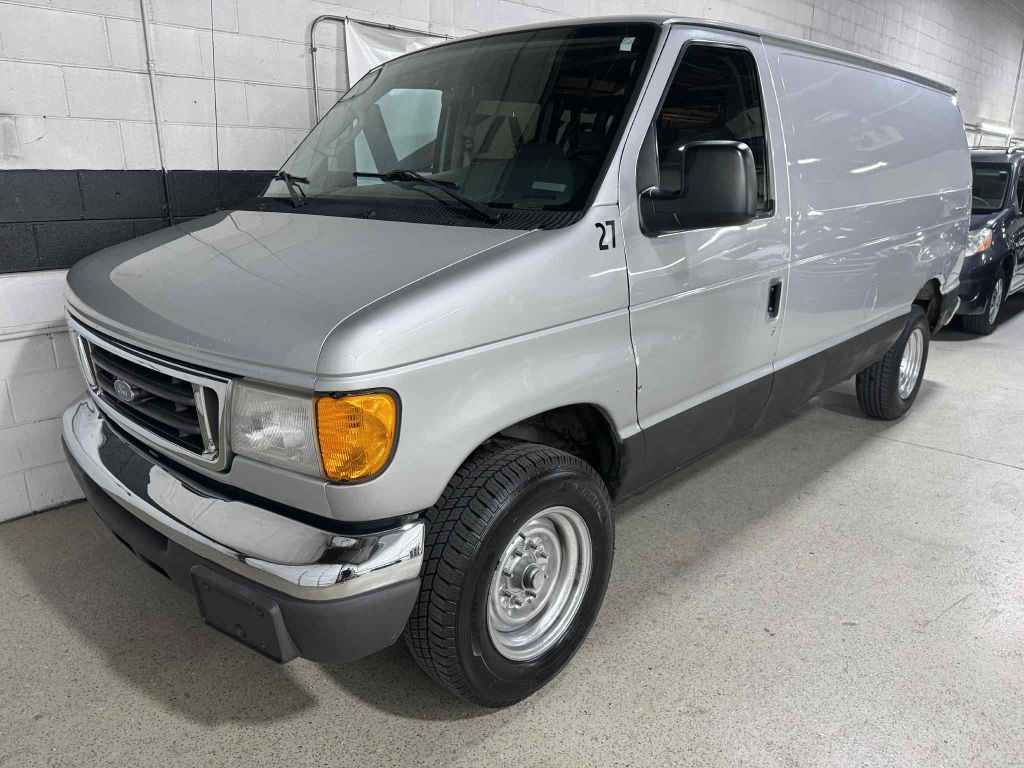 2006 Ford Econoline Image 1