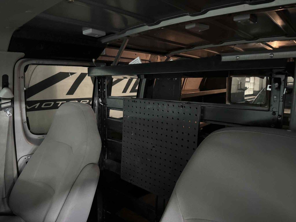 2006 Ford Econoline Image 16