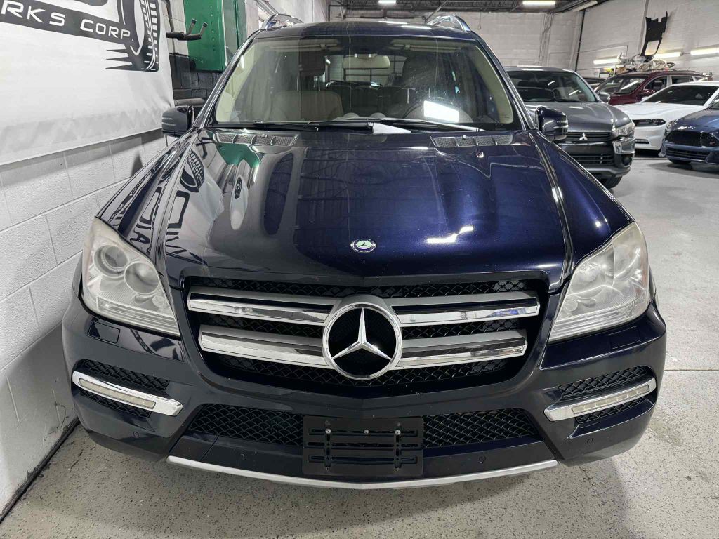 2012 Mercedes-Benz GL-Class Image 3