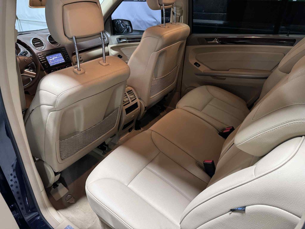 2012 Mercedes-Benz GL-Class Image 17