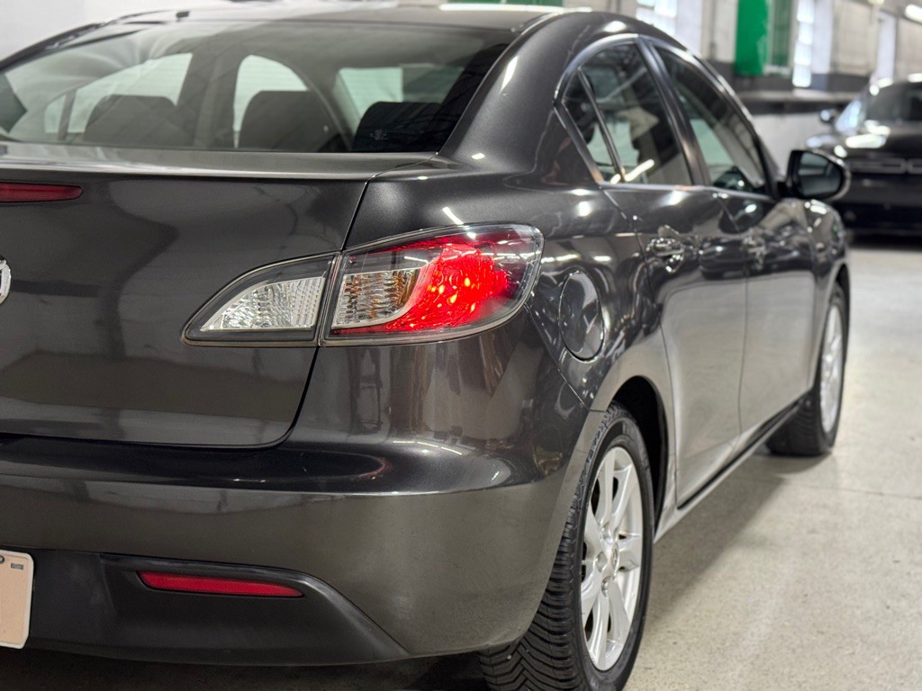 2010 Mazda Mazda3 Image 10