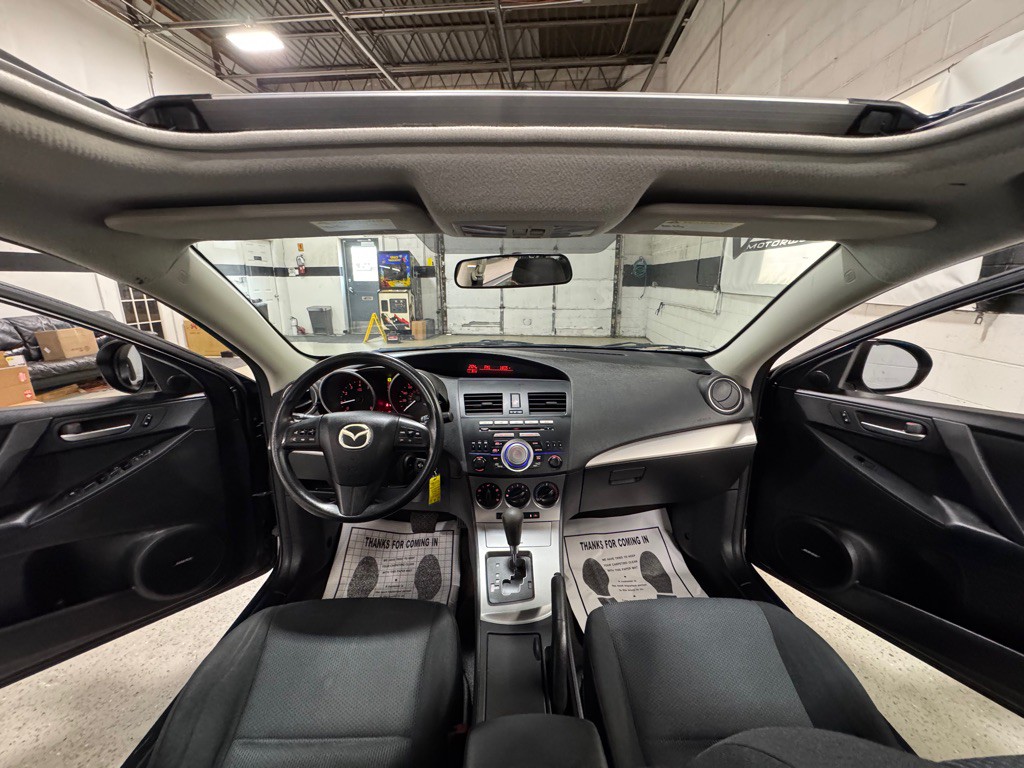 2010 Mazda Mazda3 Image 21