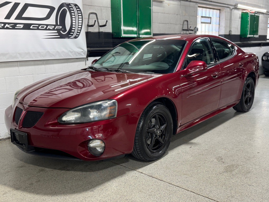 2004 Pontiac Grand Prix Image 11