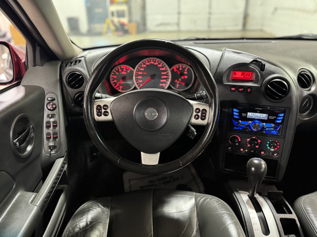 2004 Pontiac Grand Prix Image 18