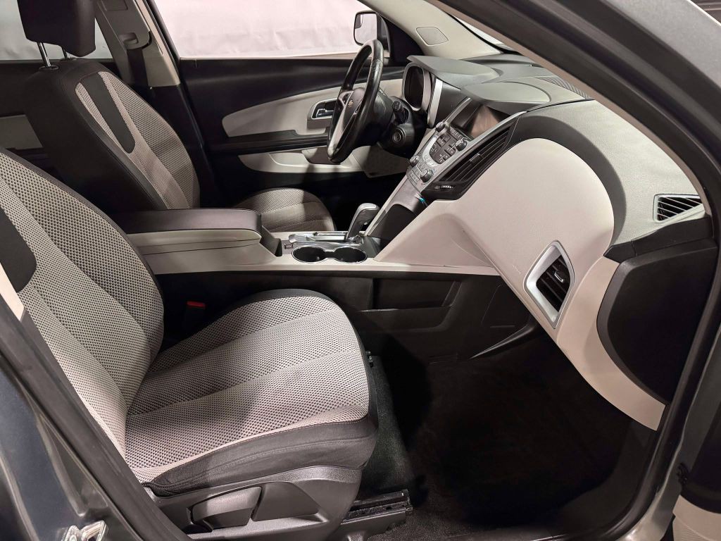 2012 Chevrolet Equinox Image 17