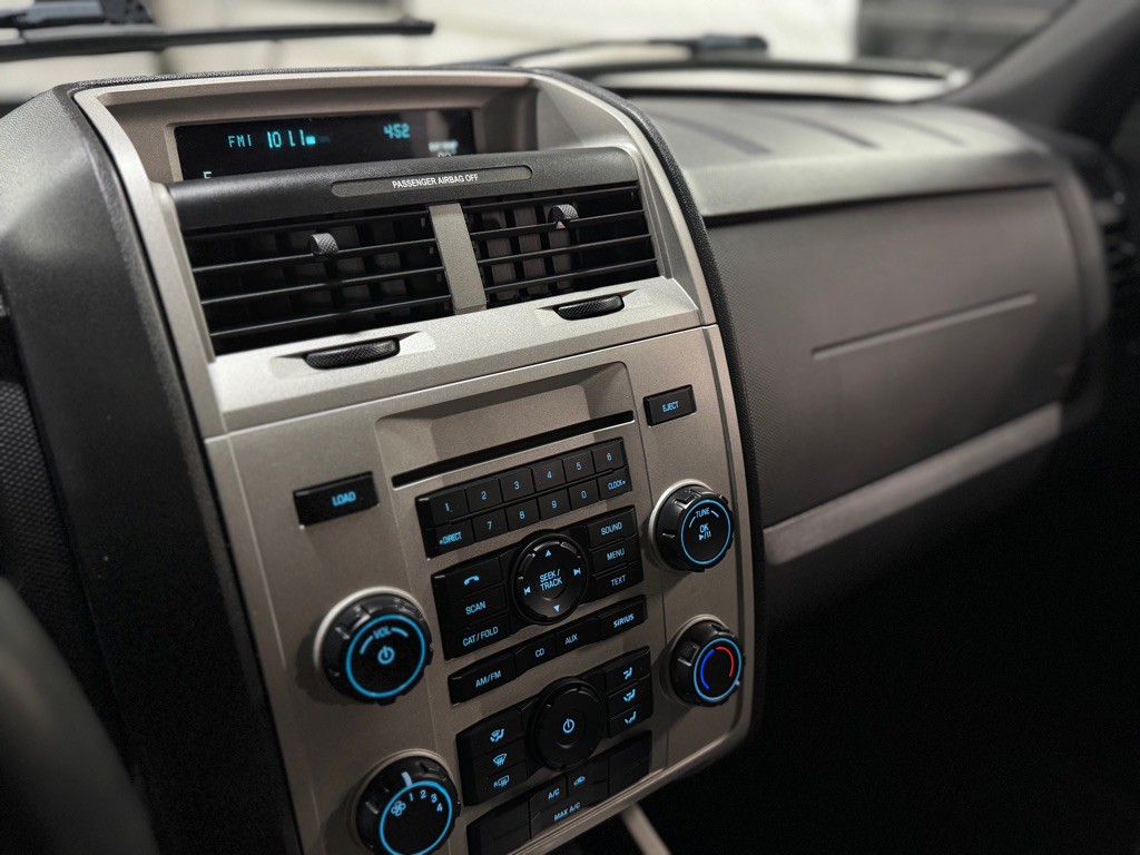 2012 Ford Escape Image 24