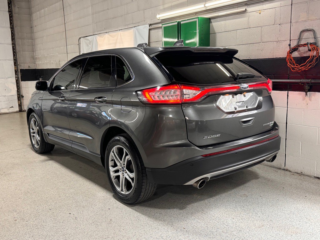 2016 Ford Edge Image 9