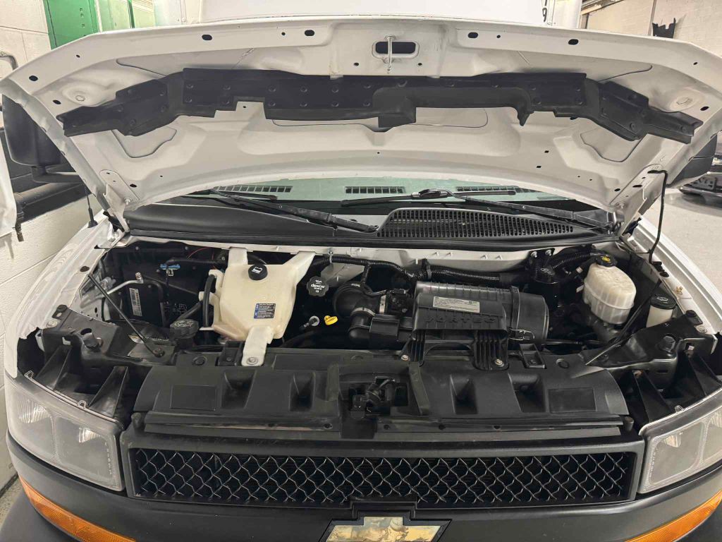 2018 Chevrolet Express Image 13