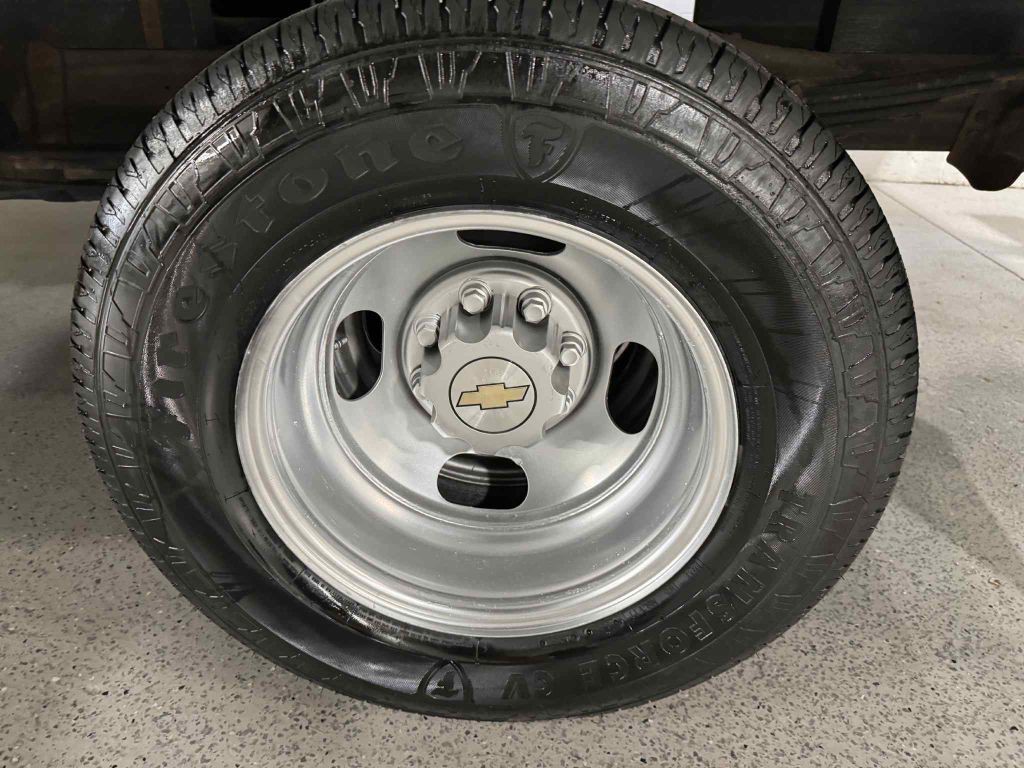 2018 Chevrolet Express Image 15