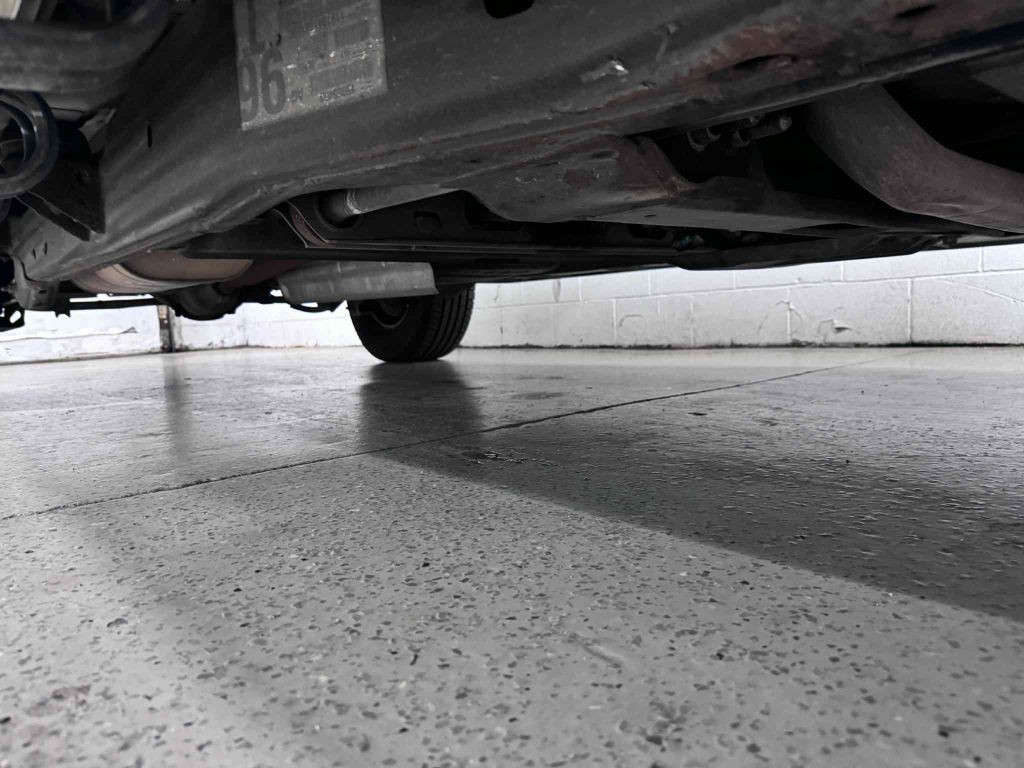 2003 Chevrolet Suburban Image 10