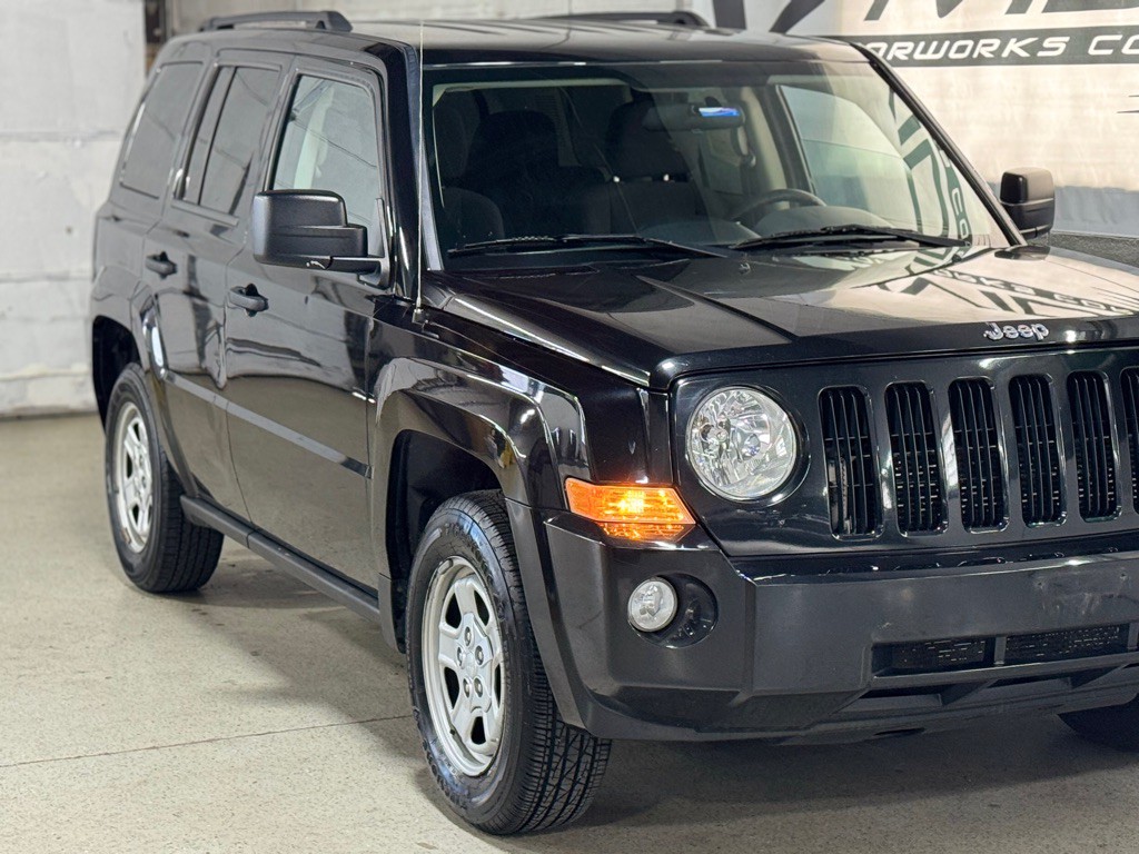 2010 Jeep Patriot Image 2