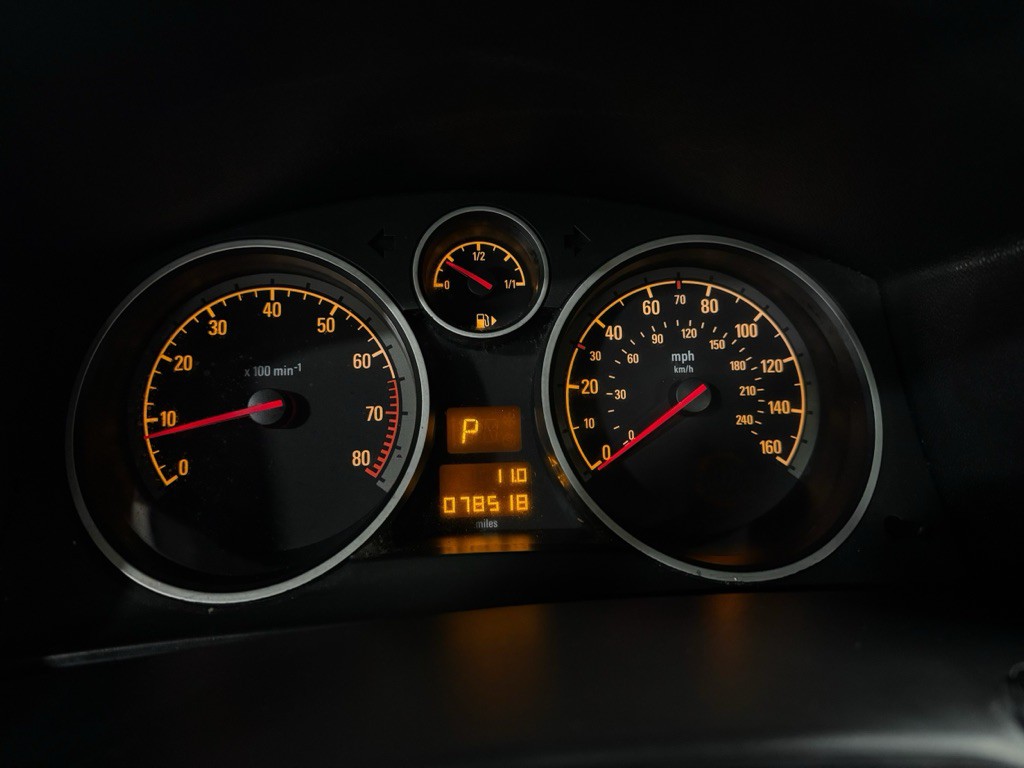 2008 Saturn Astra Image 16